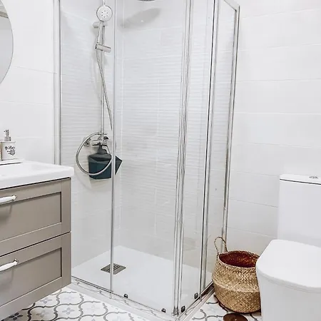 Bella Kalma, Acogedora Casa Con Parking, Jardin Y Wifi Guest house