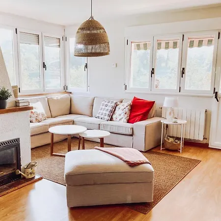 Gasthuis Bella Kalma, Acogedora Casa Con Parking, Jardin Y Wifi 4*
