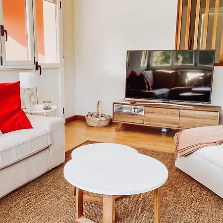 Bella Kalma, Acogedora Casa Con Parking, Jardin Y Wifi לאנס